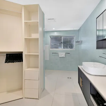 Riverside 4 Bedroom House Unit In Surfers Paradise Gold Coast Exterior photo
