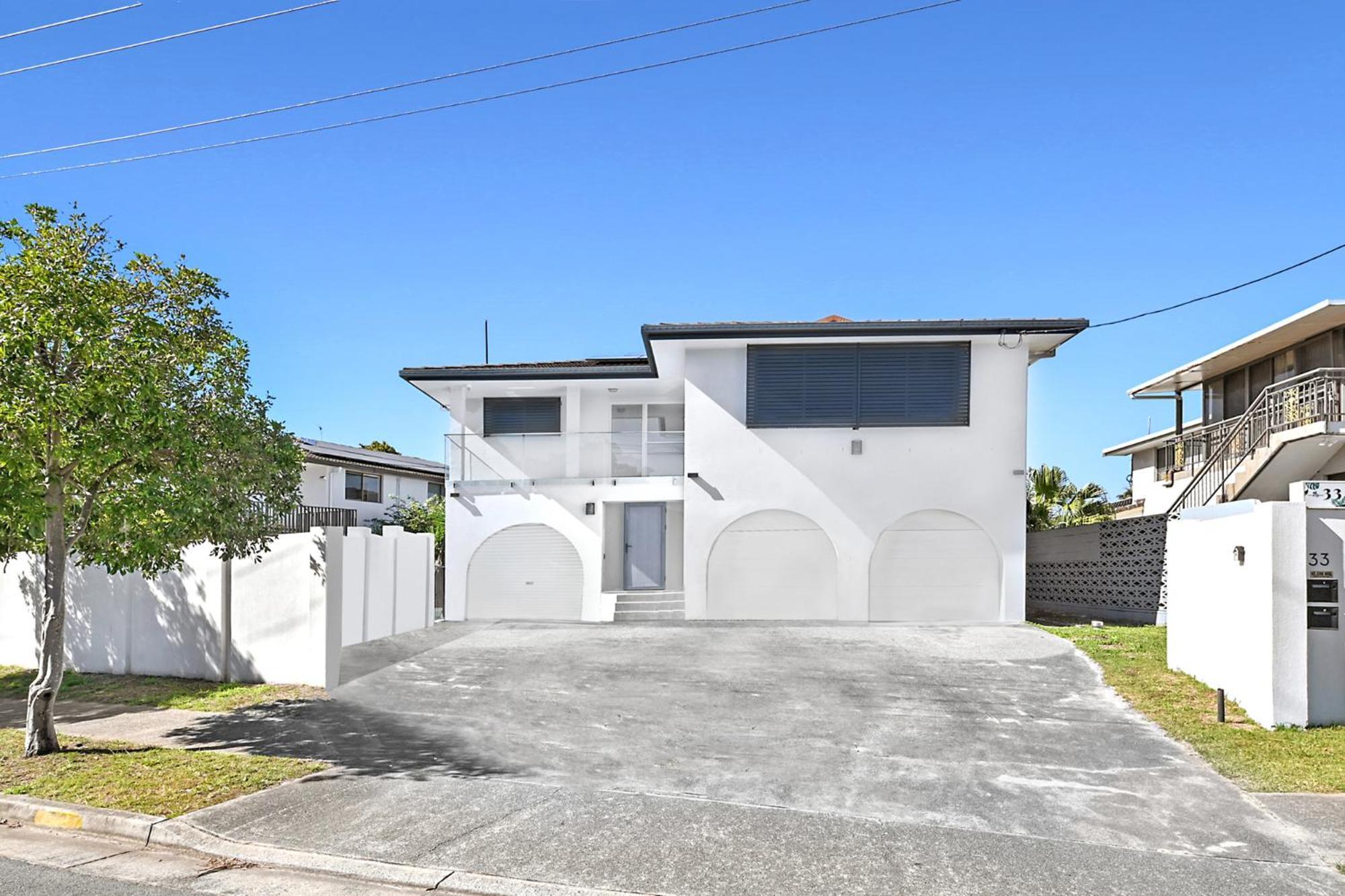 Riverside 4 Bedroom House Unit In Surfers Paradise Apartment