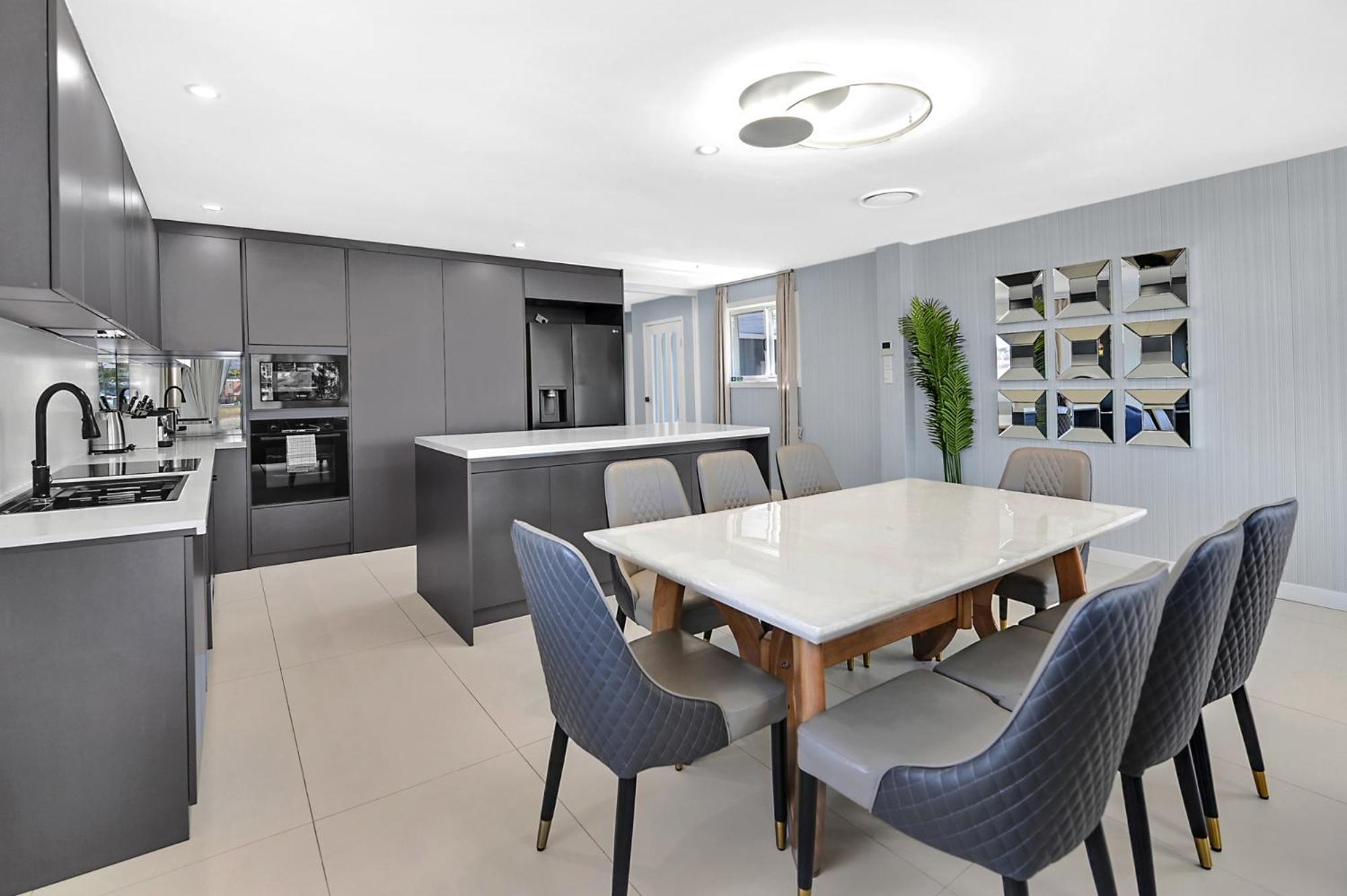 Apartment Riverside 4 Bedroom House Unit In Surfers Paradise Gold Coast