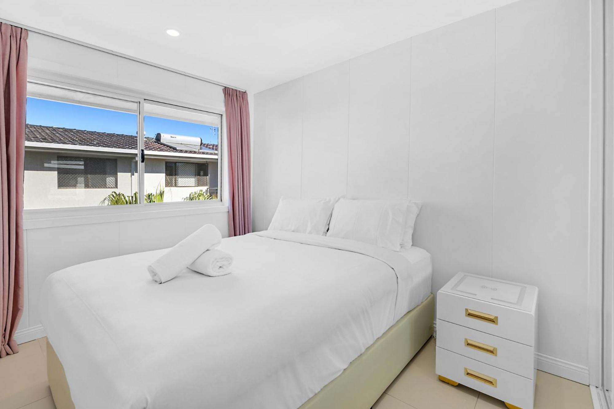 Riverside 4 Bedroom House Unit In Surfers Paradise Apartment Gold Coast